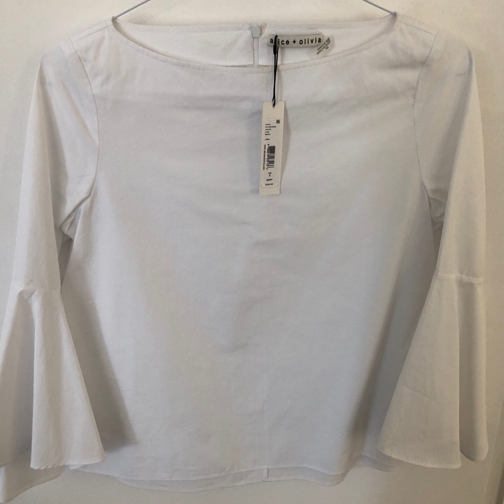 NWT! Alice+Olivia white top. sz Small. Orig $225